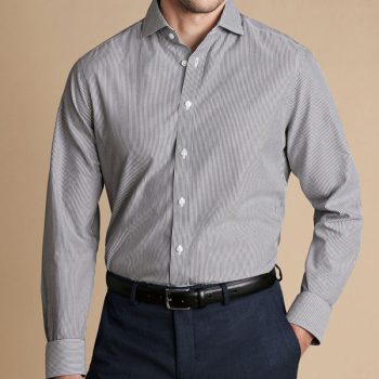 Chemise rayée noire classique avec poche – Élégance intemporelle
